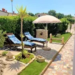 Engel With Pool Poreč