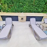 Engel With Pool * Poreč