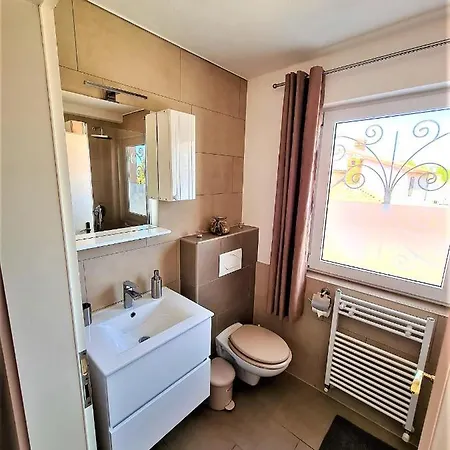 Engel With Pool Lejlighed Poreč