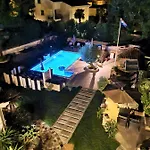 Engel With Pool Διαμέρισμα Πόρετς