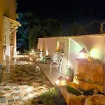Engel With Pool Apartament