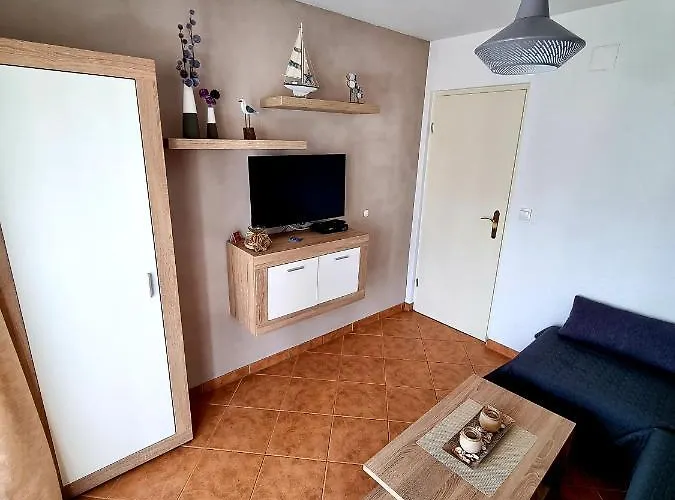 Apartment Engel With Pool