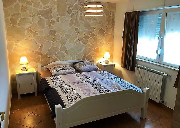 Apartment Engel With Pool Poreč